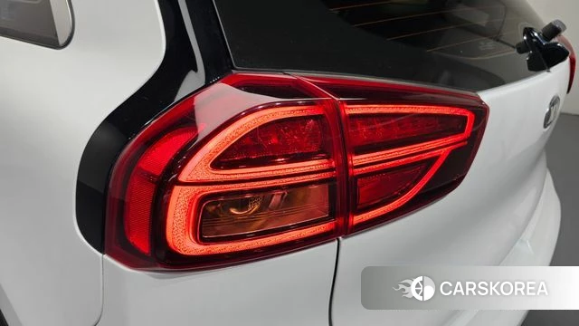 Kia The New Niro id 4324504 из Кореи 15