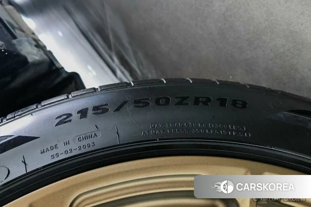Audi Q2L id 4253627 из Китая 15