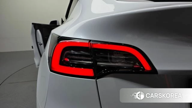 Tesla Model Y id 4427605 из Кореи 15