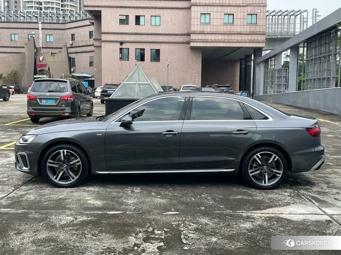 Audi A4L id 4512827 из Китая 15