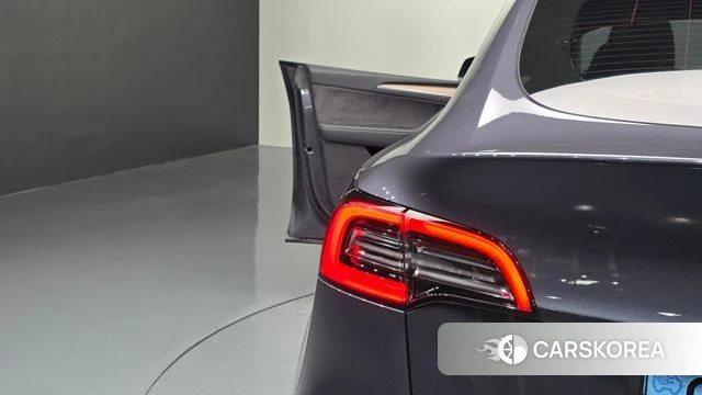 Tesla Model Y id 4549187 из Кореи 15