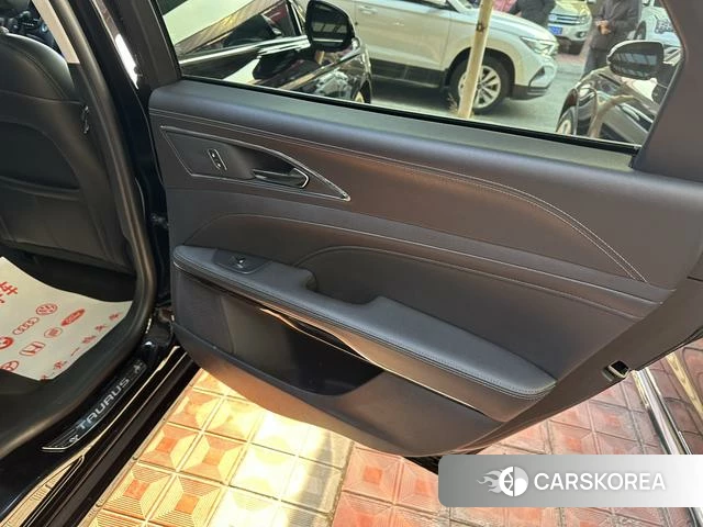 Ford Taurus id 4218213 из Китая 15