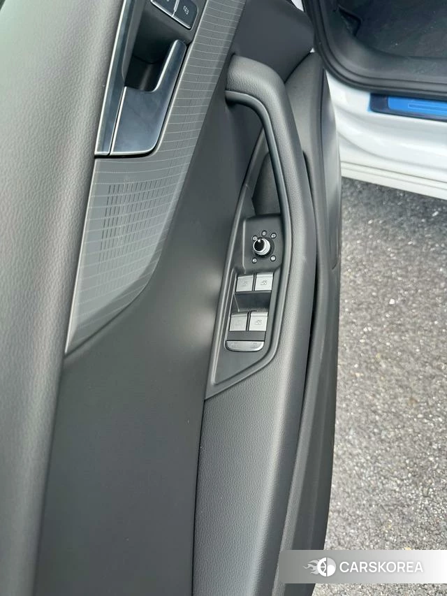 Audi A4L id 4236521 из Китая 15