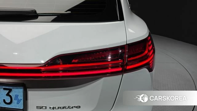 Audi e-Tron id 4463753 из Кореи 15