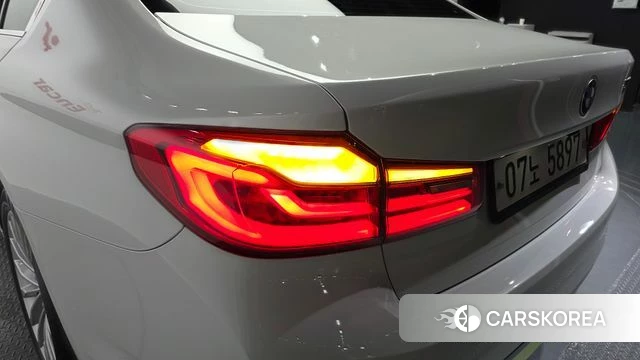 BMW 5 Series (G30) id 4294929 из Кореи 15