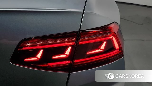 Volkswagen Passat GT (B8) id 4872056 из Кореи 15