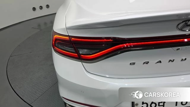 Hyundai Grandeur IG Hybrid id 4246180 из Кореи 15
