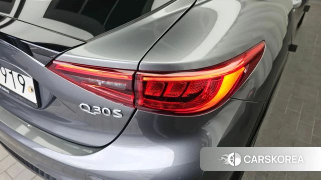 Infiniti Q30 id 4310778 из Кореи 15