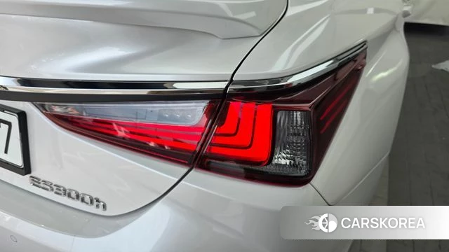 Lexus ES300h 7th generation id 4758053 из Кореи 15