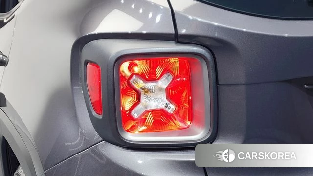 Jeep Renegade id 4604999 из Кореи 15