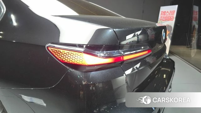 BMW 7 Series (G70) id 4343403 из Кореи 15