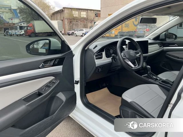 Volkswagen Bora id 4263239 из Китая 15