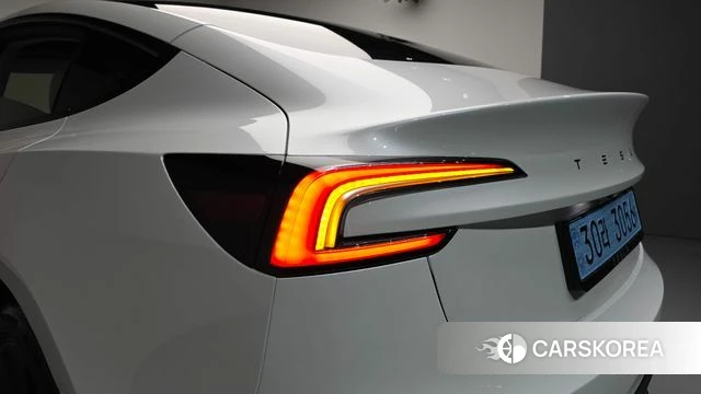 Tesla Model 3 id 4622894 из Кореи 15
