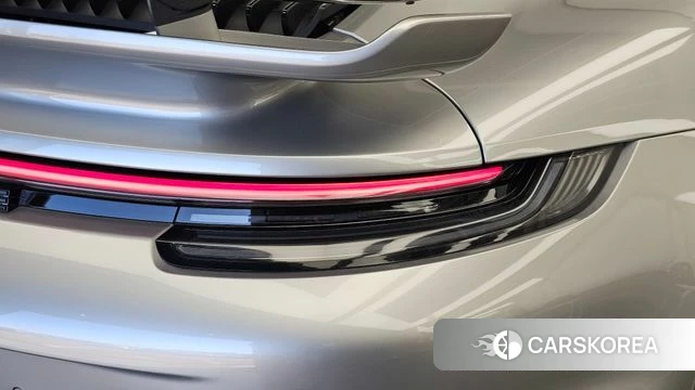 Porsche 911(992) id 4863667 из Кореи 15
