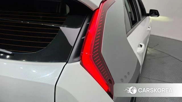 Kia Di Ol Nu Niro id 4735908 из Кореи 15