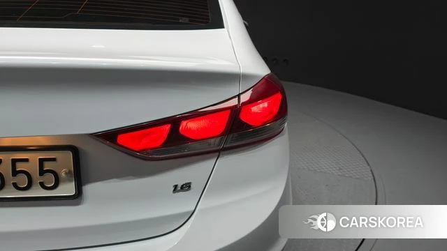 Hyundai Avante AD id 4502786 из Кореи 15
