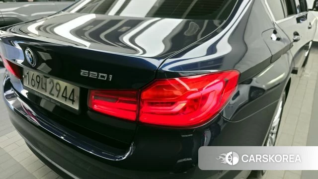 BMW 5 Series (G30) id 4389939 из Кореи 15