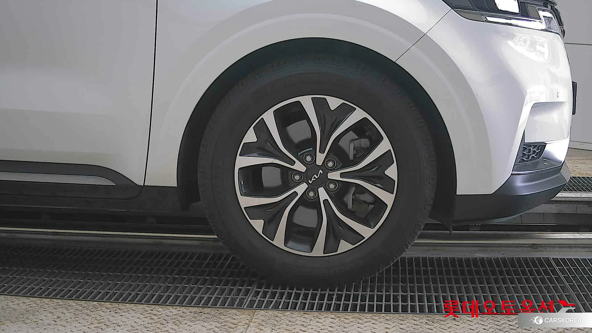 Kia Carnival id 4347368 из Кореи 15