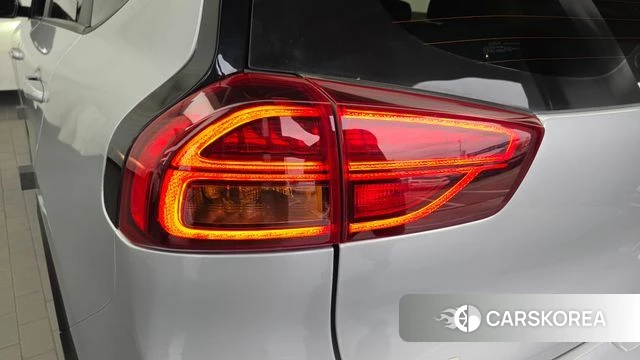 Kia Niro Plus id 4793229 из Кореи 15
