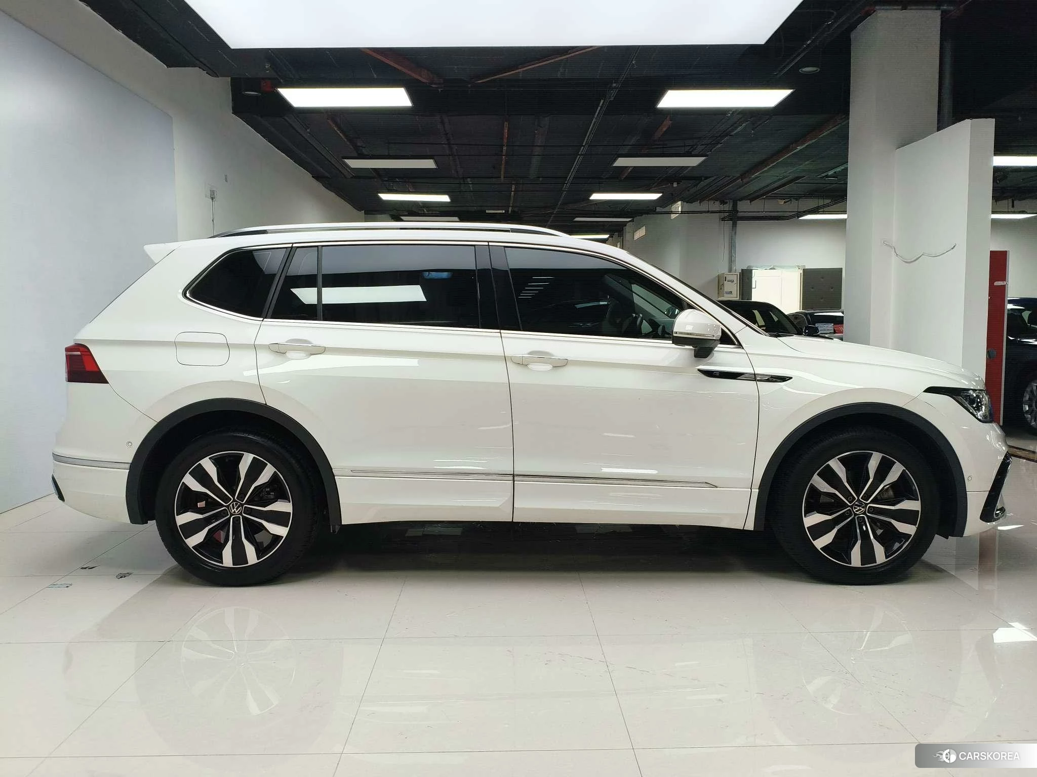 Volkswagen Tiguan L id 4498609 из Китая 15