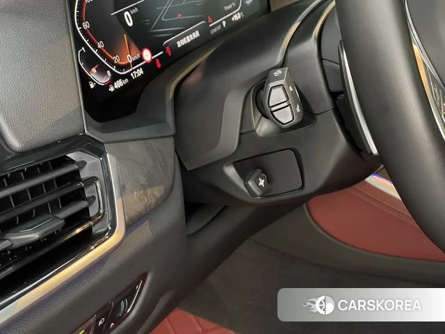 BMW X5 id 3908723 из Китая 15