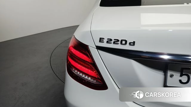 Mercedes-Benz E-Class W213 id 4251268 из Кореи 15