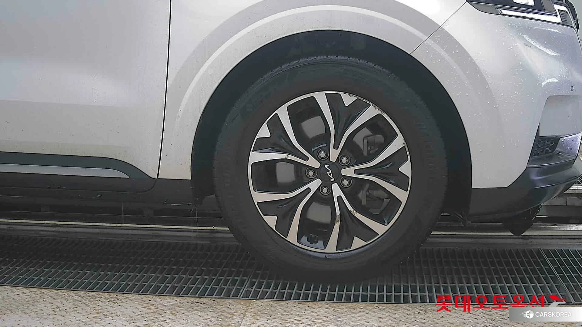 Kia Carnival id 4352415 из Кореи 15