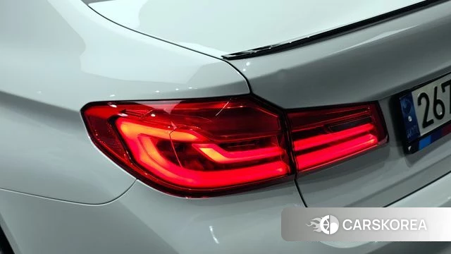 BMW 5 Series (G30) id 4356696 из Кореи 15
