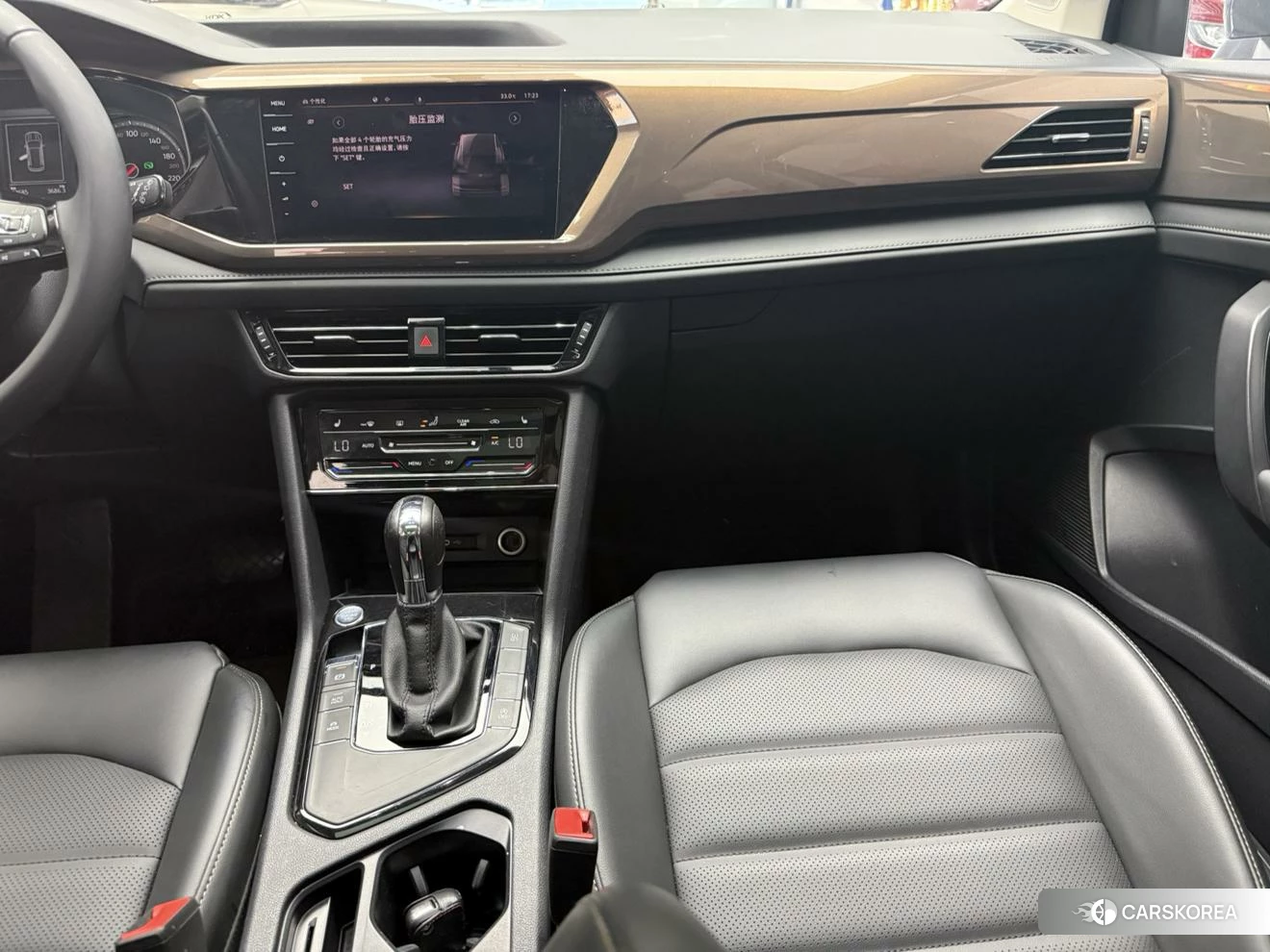 Volkswagen Tuyue id 4452802 из Китая 15