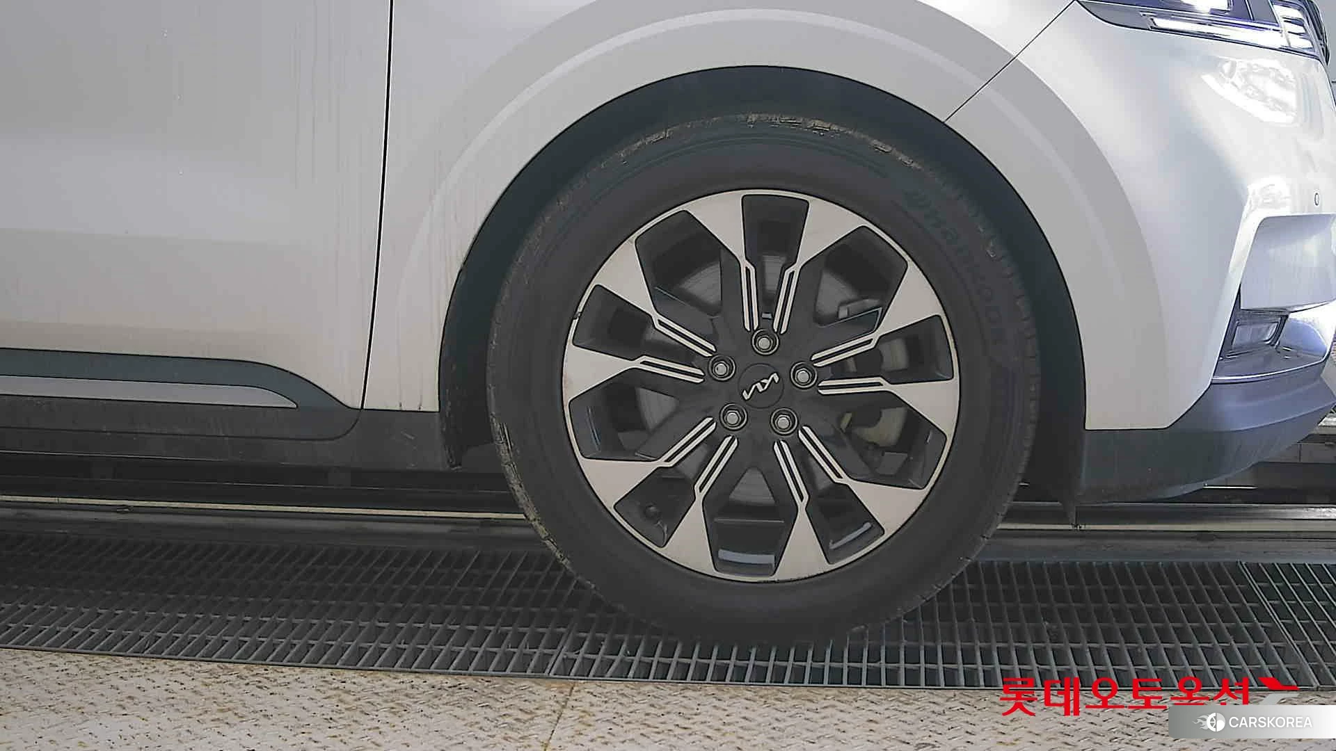 Kia Carnival id 4498444 из Кореи 15