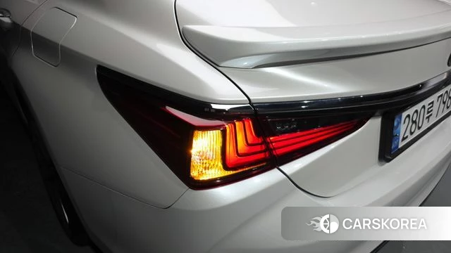 Lexus ES300h 7th generation id 4715462 из Кореи 15