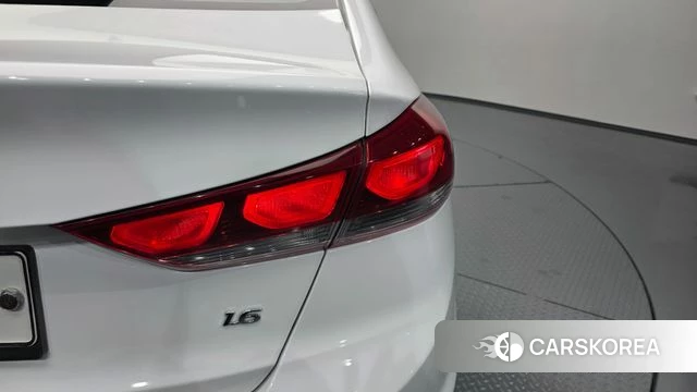 Hyundai Avante AD id 4310989 из Кореи 15