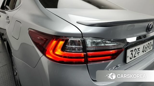 Lexus New ES300h id 4251399 из Кореи 15