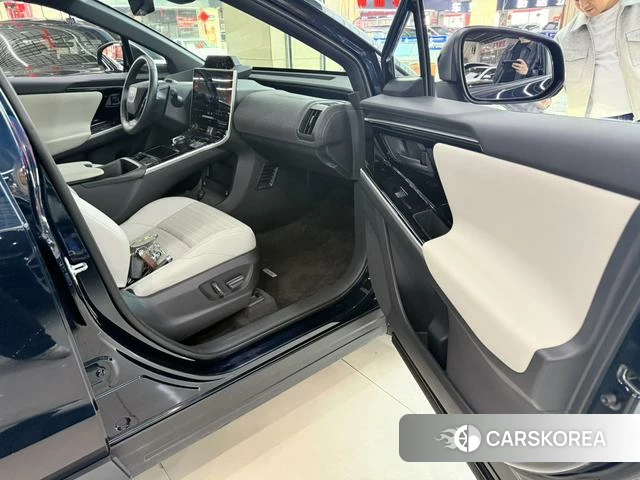Toyota FAW bZ4X id 4207942 из Китая 15
