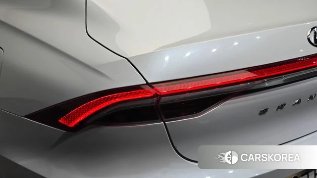 Hyundai The New Grandeur IG Hybrid id 4519738 из Кореи 15