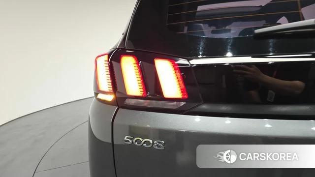 Peugeot 5008 second generation id 4225482 из Кореи 15