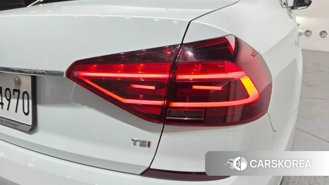 Volkswagen The New Passat id 4849966 из Кореи 15