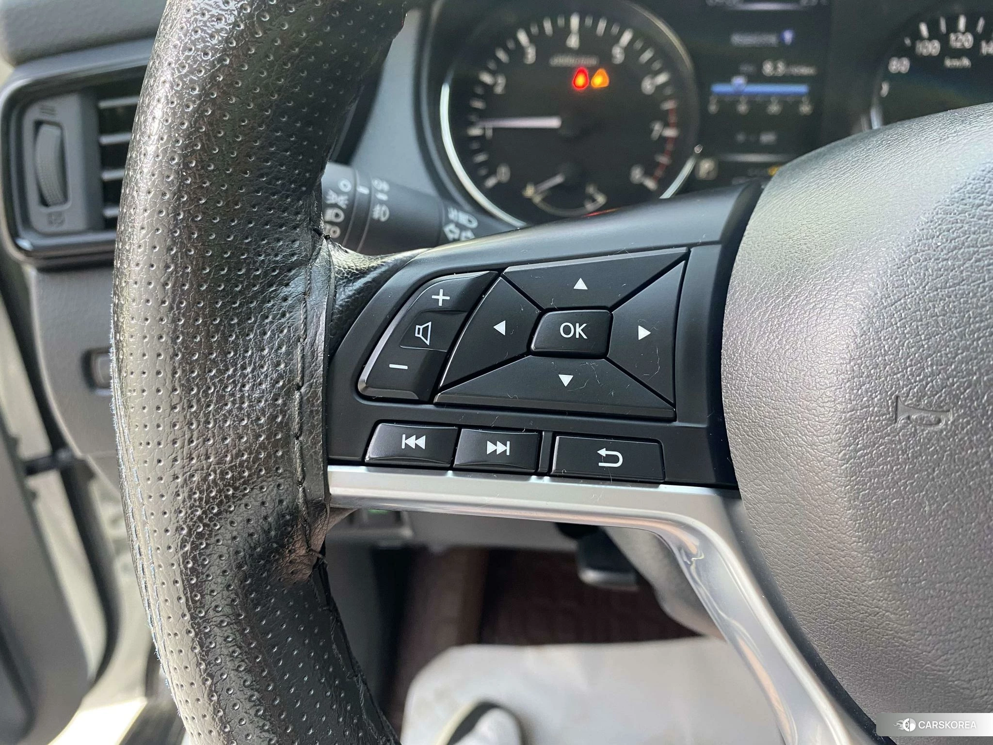 Nissan Qijun id 4499018 из Китая 15