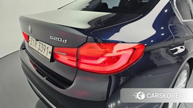 BMW 5 Series (G30) id 4536687 из Кореи 15