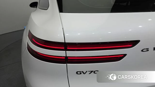 Genesis GV70 id 4593811 из Кореи 15