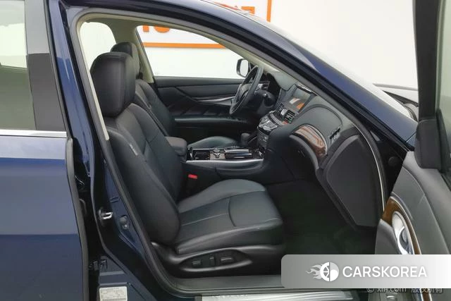 Infiniti Q70 id 4211431 из Китая 15