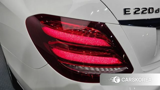 Mercedes-Benz E-Class W213 id 4552097 из Кореи 15