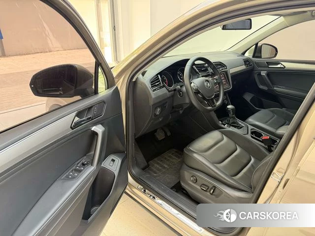 Volkswagen Tiguan L id 4210923 из Китая 15