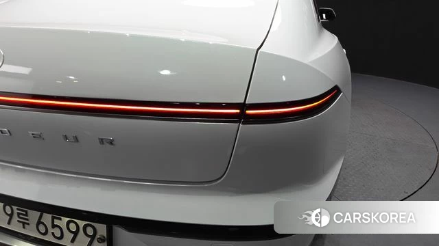 Hyundai Grandeur (GN7) id 4493898 из Кореи 15