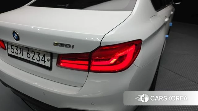 BMW 5 Series (G30) id 4203556 из Кореи 15