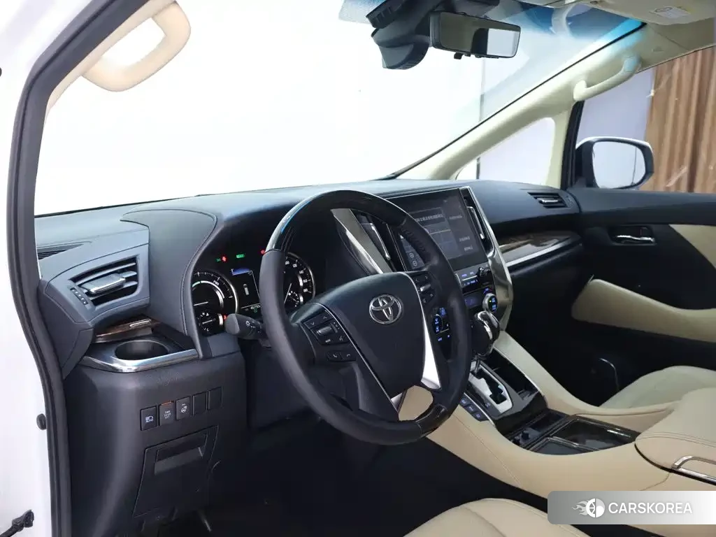 Toyota Elfa id 4686174 из Китая 16