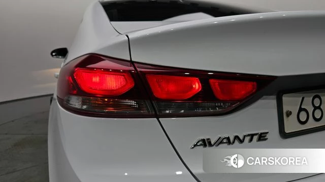 Hyundai Avante AD id 4477639 из Кореи 15
