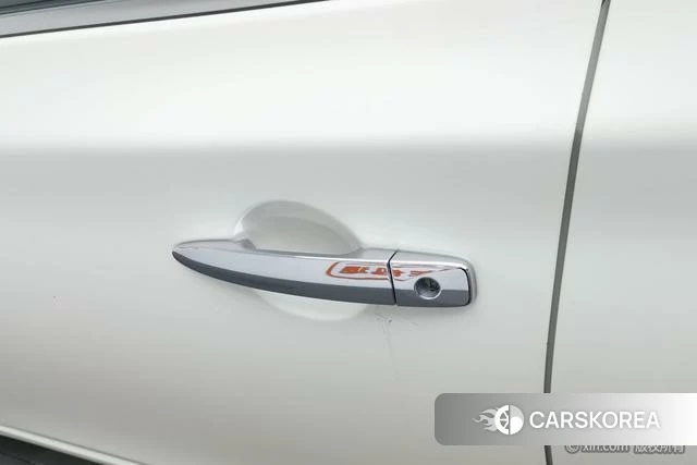 Nissan Xuan Yi id 4210506 из Китая 15