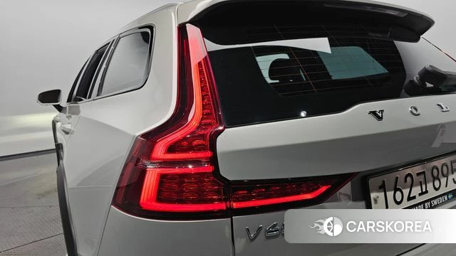 Volvo V60 Cross-Country 2nd Generation id 4482422 из Кореи 15