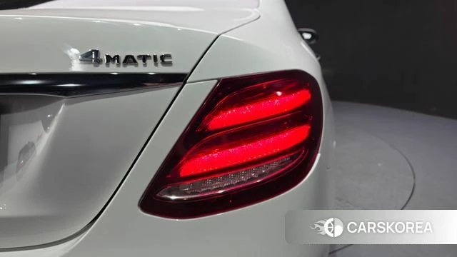 Mercedes-Benz E-Class W213 id 4703221 из Кореи 15
